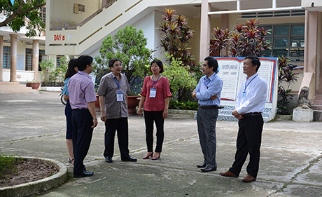 Bộ GD&ĐT kiểm tra công tác thi THPT quốc gia tại Kon Tum