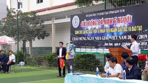 Kon Tum: Tổ chức Giải bóng đá mini nam ngành Giáo dục