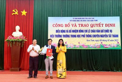 Công bố và trao Quyết định điều động và bổ nhiệm Hiệu trưởng Trường Trung học phổ thông chuyên Nguyễn Tất Thành