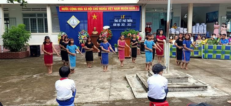 Các trường học trên địa bàn tỉnh Kon Tum tổng kết năm học 2021-2022