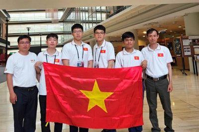 4/4 học sinh đội tuyển Việt Nam giành huy chương tại Olympic Tin học quốc tế 2023