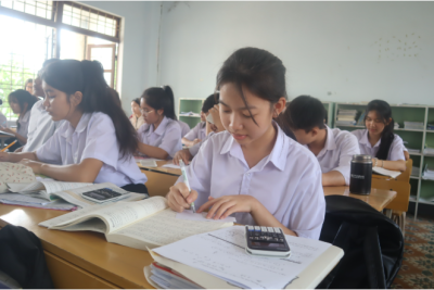 Cô học trò nghèo với ước mơ đẹp
